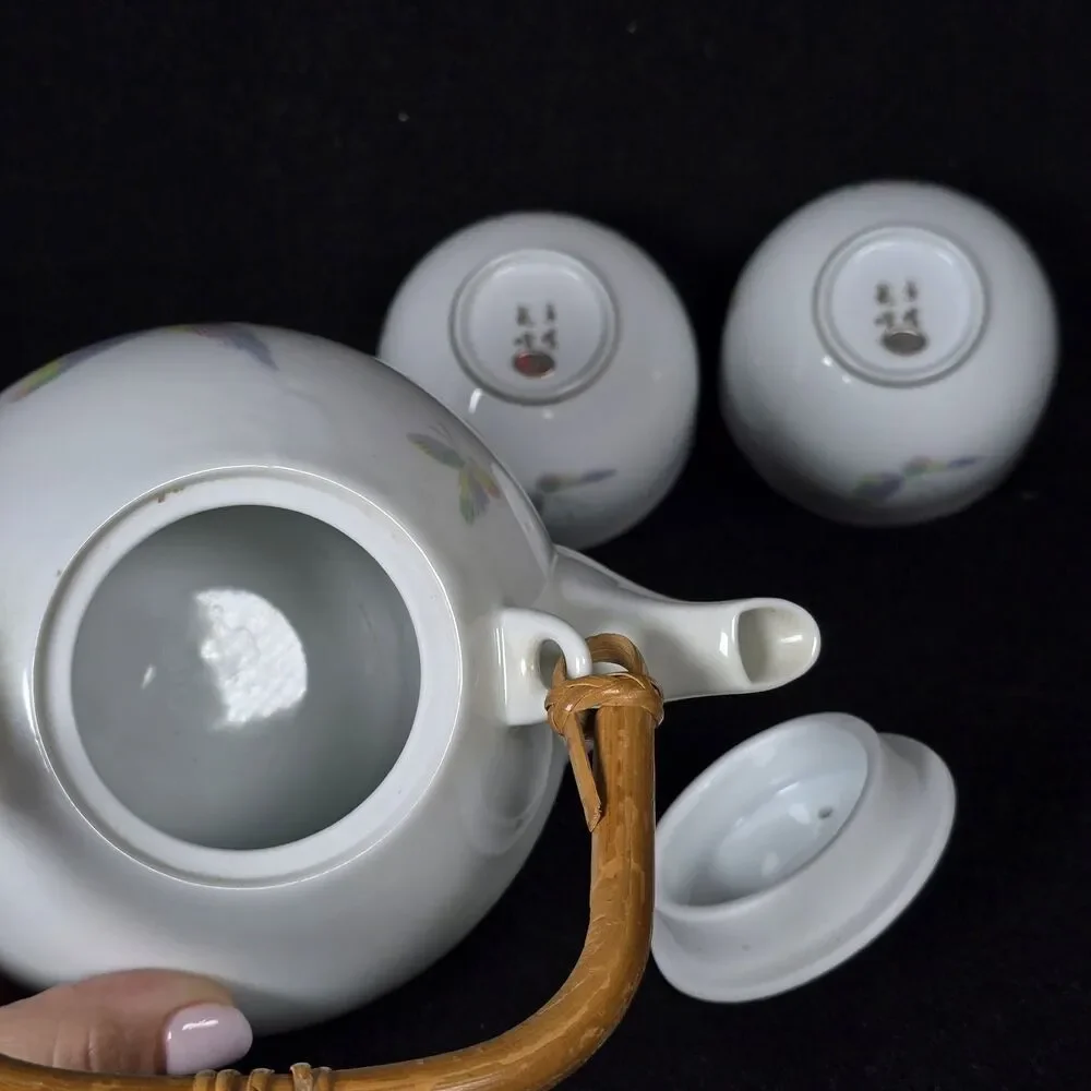 Asian Porcelain Tea Set Teapot & 2 Teacups Butterfly Gold Gilt Rim Retro